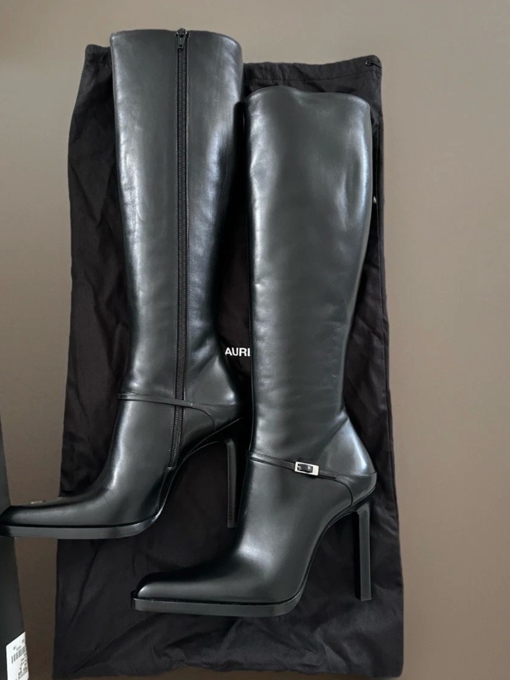 Saint Laurent Black Leather Knee-High Stiletto Boots with Side Zip - Picture 3 of 8